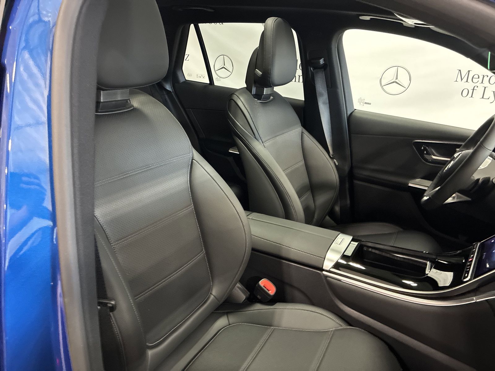 2025 Mercedes-Benz GLC Base - Photo 19
