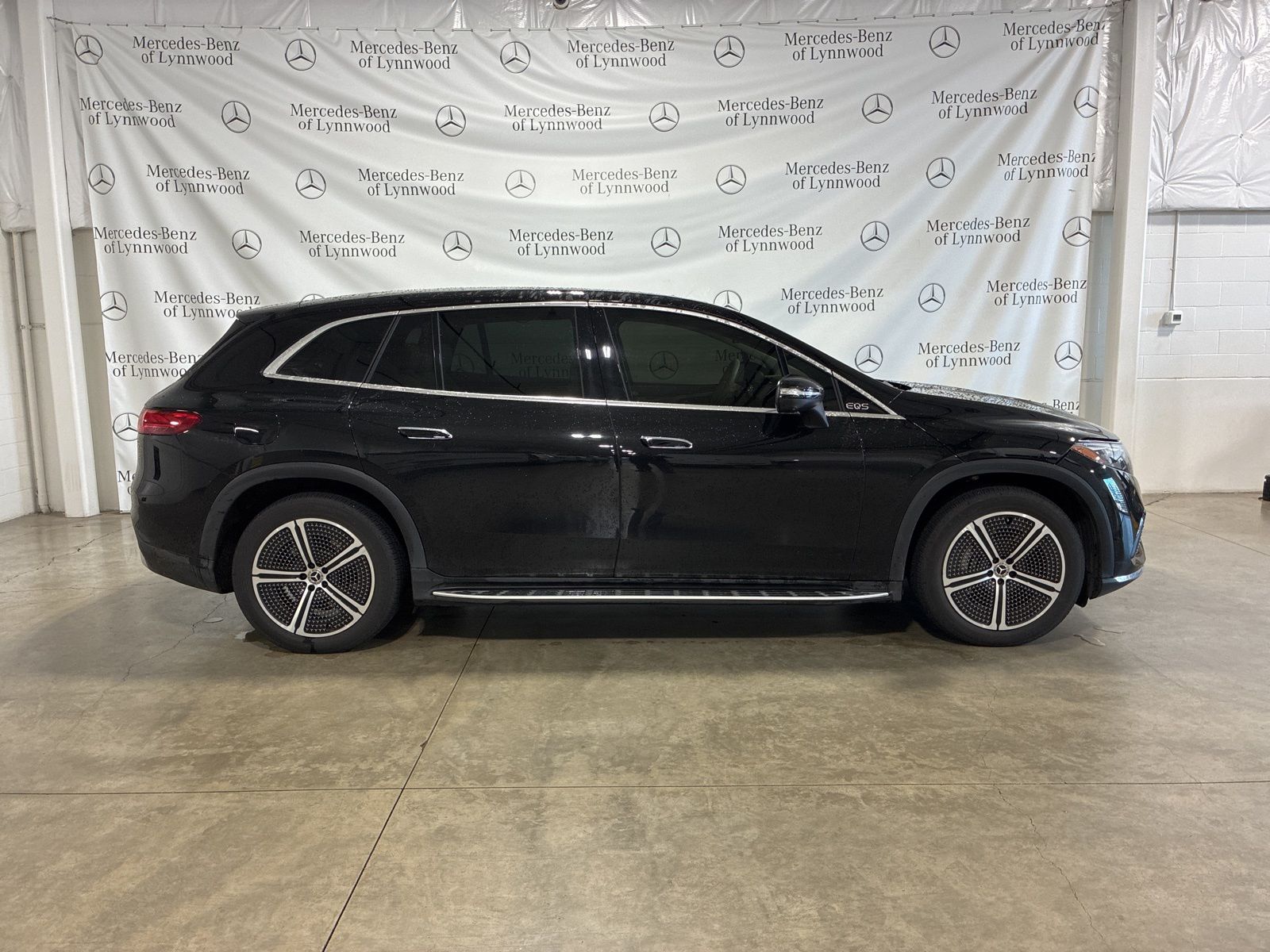 Certified 2023 Mercedes-Benz EQS SUV Base with VIN 4JGDM2EBXPA002057 for sale in Lynnwood, WA