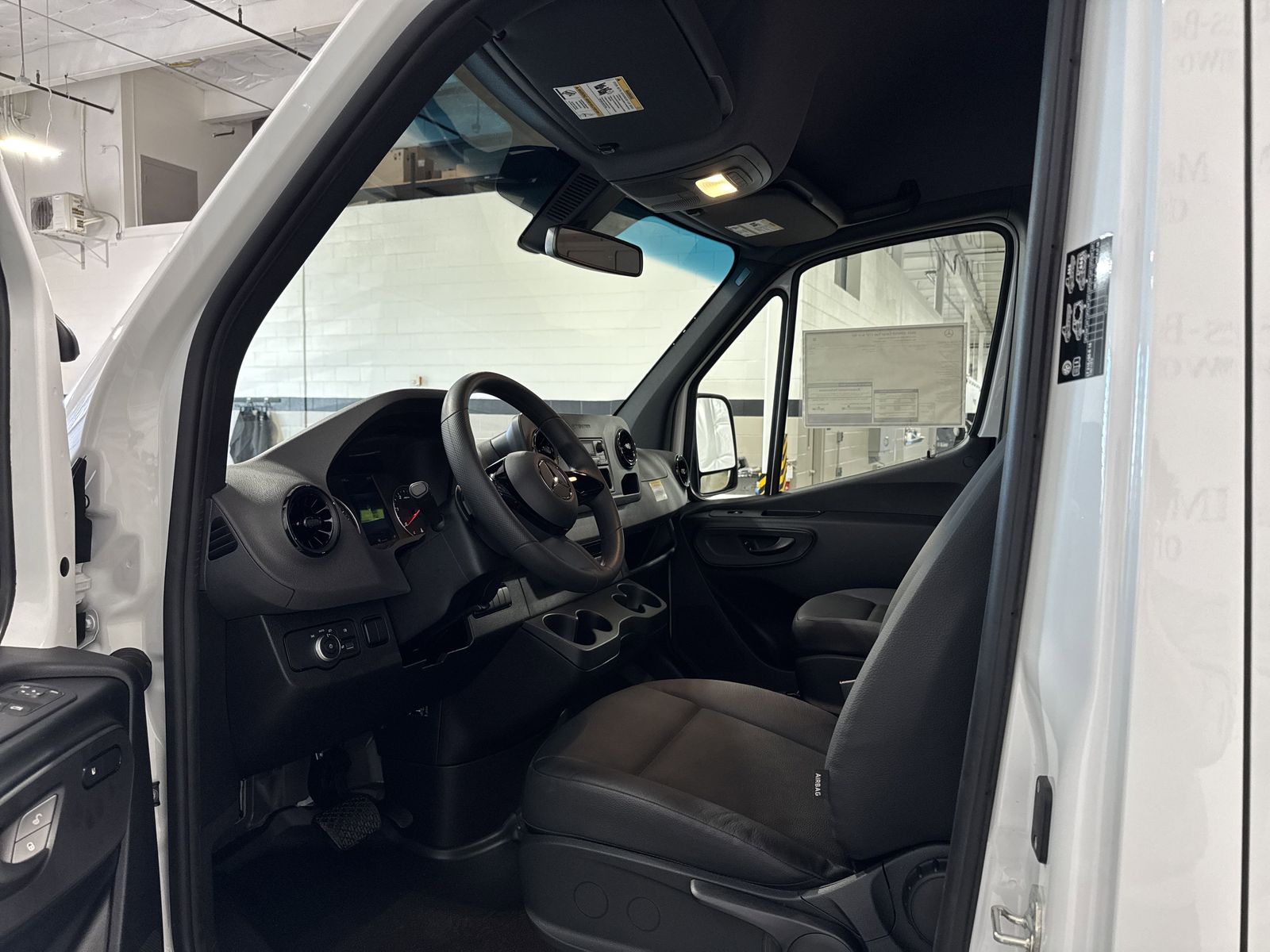 2025 Mercedes-Benz Sprinter Cargo Van Base - Photo 10