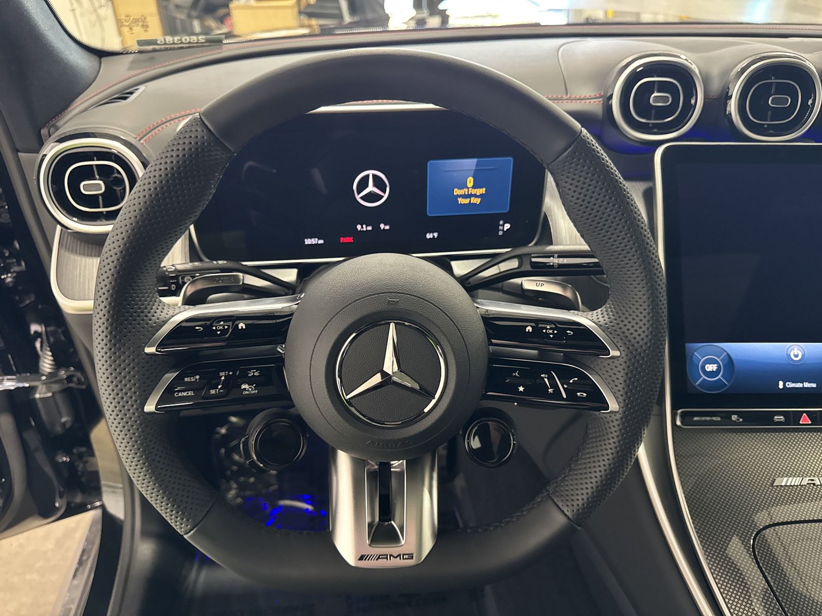 2025 Mercedes-Benz GLC AMG GLC43 - Photo 8