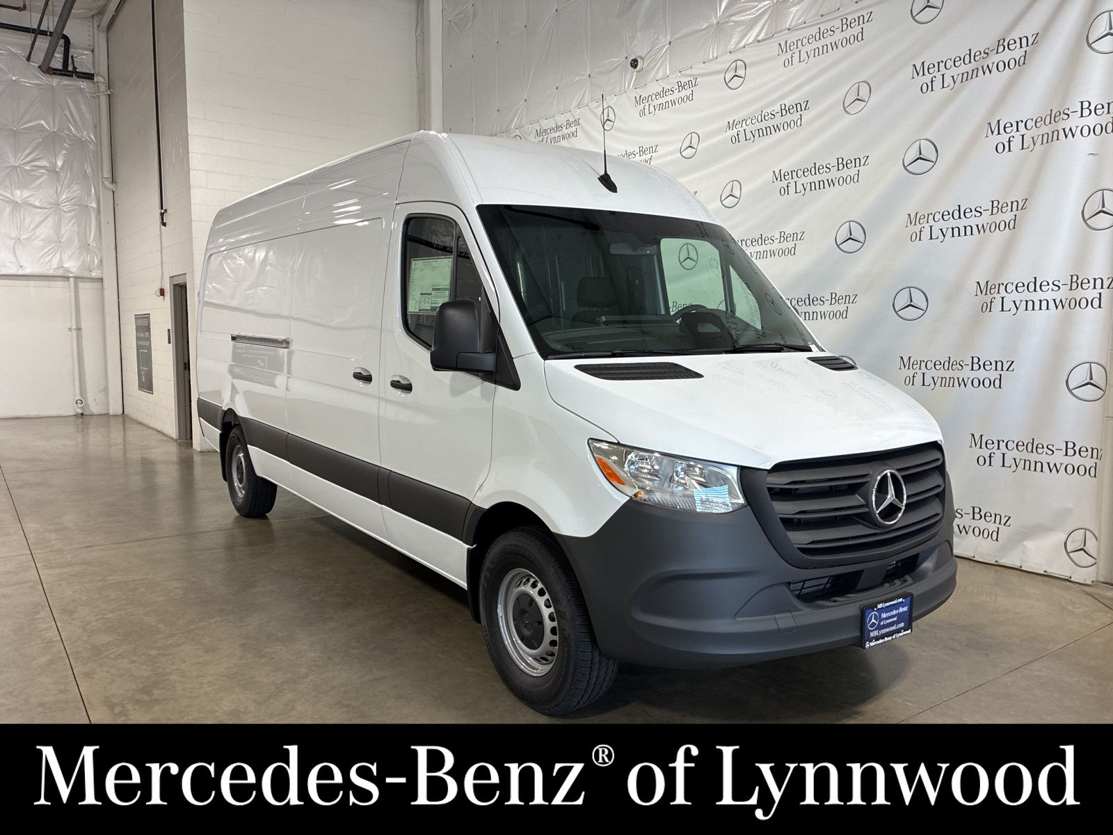 2025 Mercedes-Benz Sprinter Cargo Van Base's photo