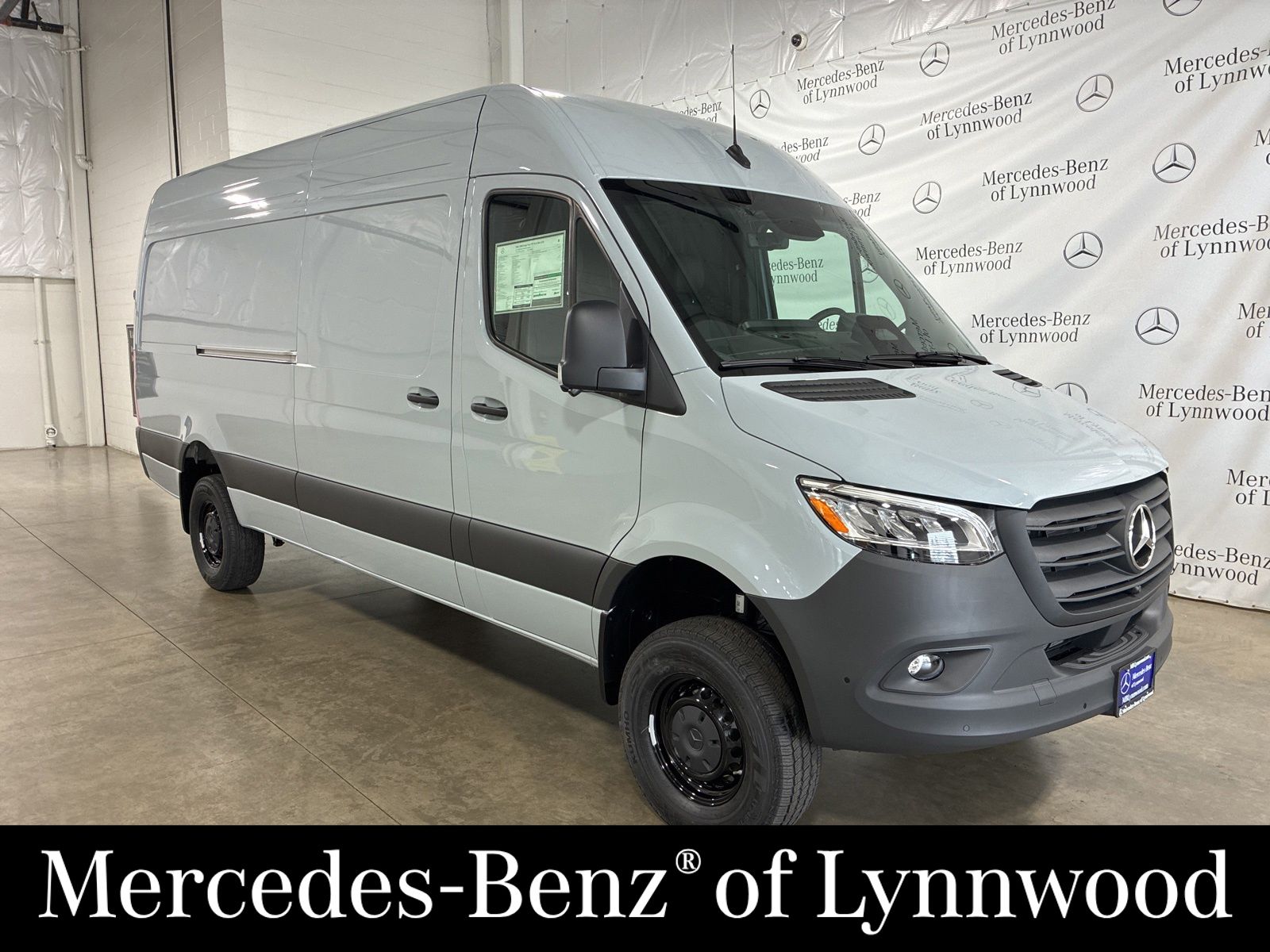 2026 Mercedes-Benz Sprinter 2500 170 WB HO High Roof AWD's photo