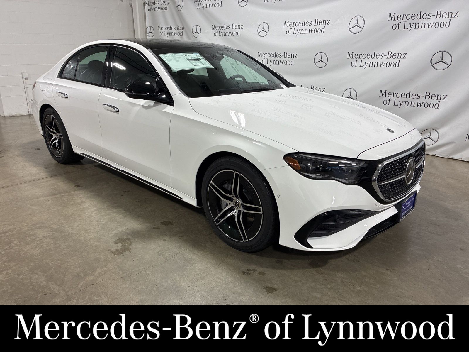 2026 Mercedes-Benz E-Class E450 4MATIC's photo