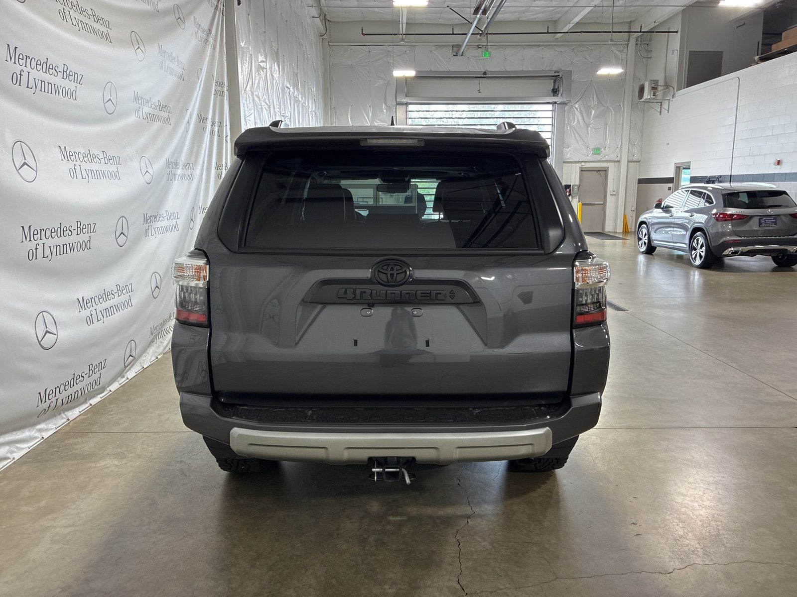 2023 Toyota 4Runner TRD photo 3