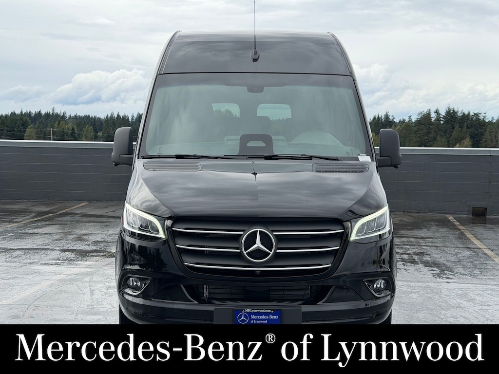 New 2026 Mercedes-Benz Sprinter 2500 Passenger 170 WB Minivan/Van