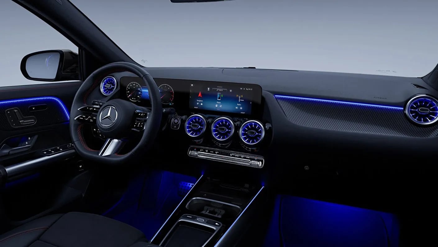 2025-mercedes-benz-GLA-SUV-interior-front.png