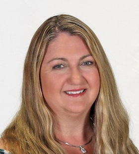 Staff member Stephanie Foster-King from 78d669c08306