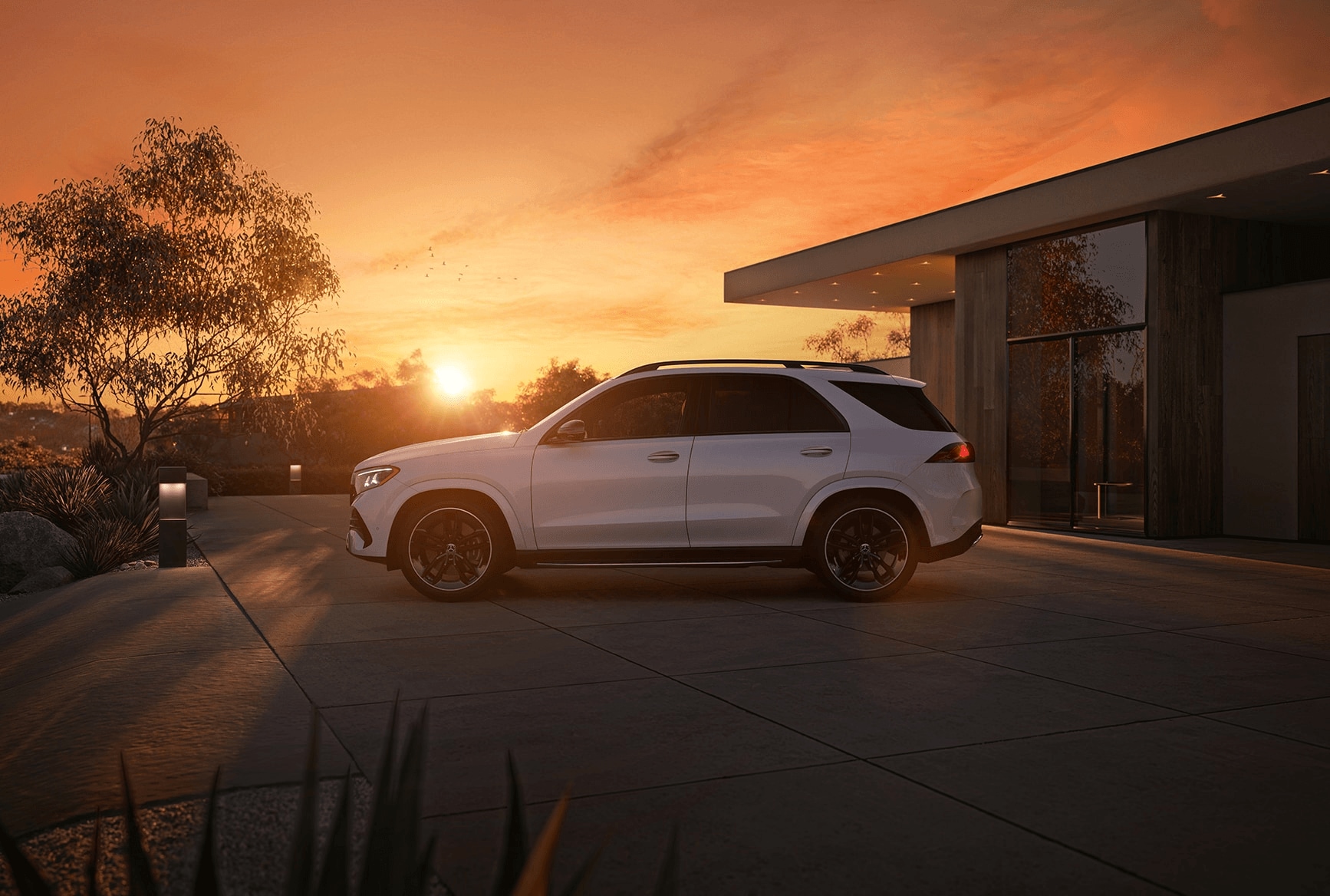 2027 Mercedes-Benz GLE SUV 350 parked at home
