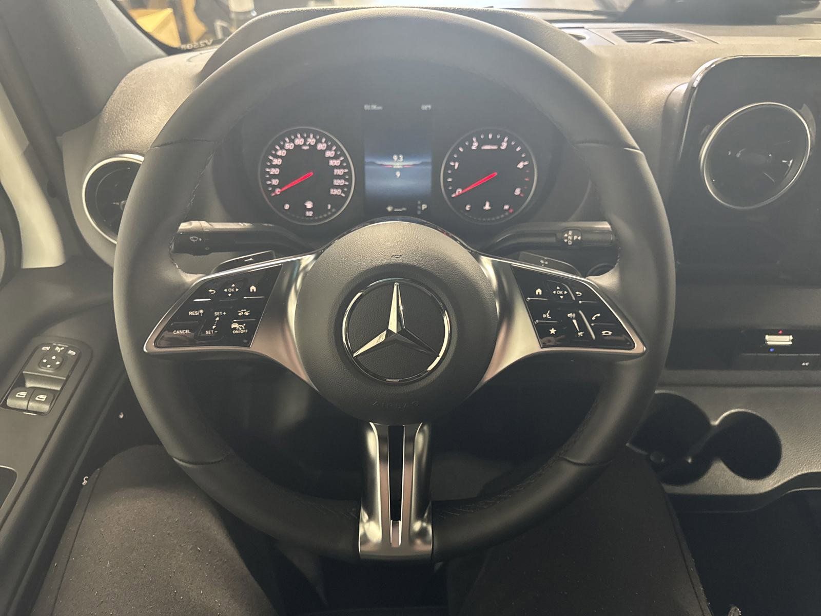 2025 Mercedes-Benz Sprinter Crew Van Base - Photo 12