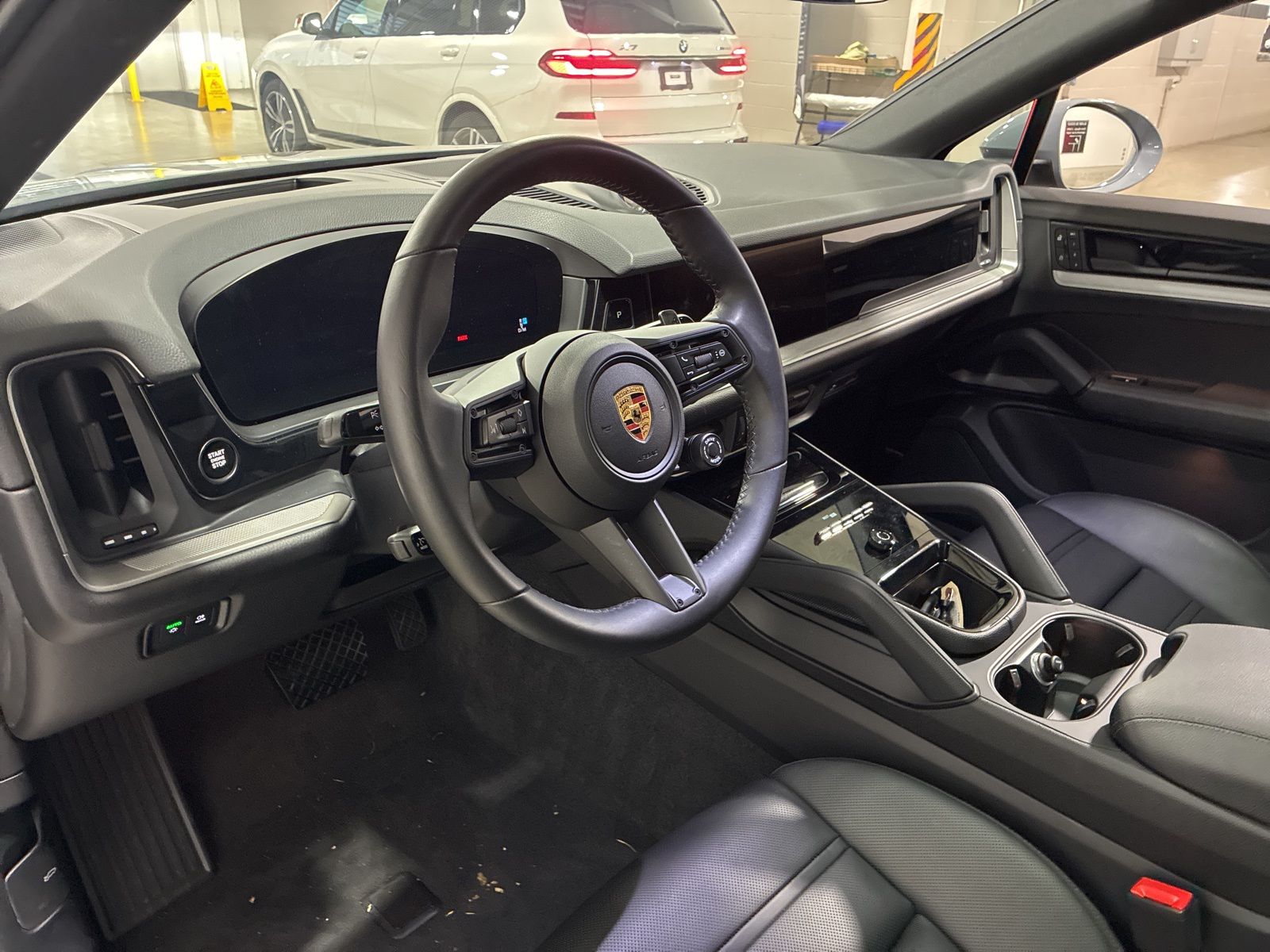 2024 Porsche Cayenne Coupe photo 4