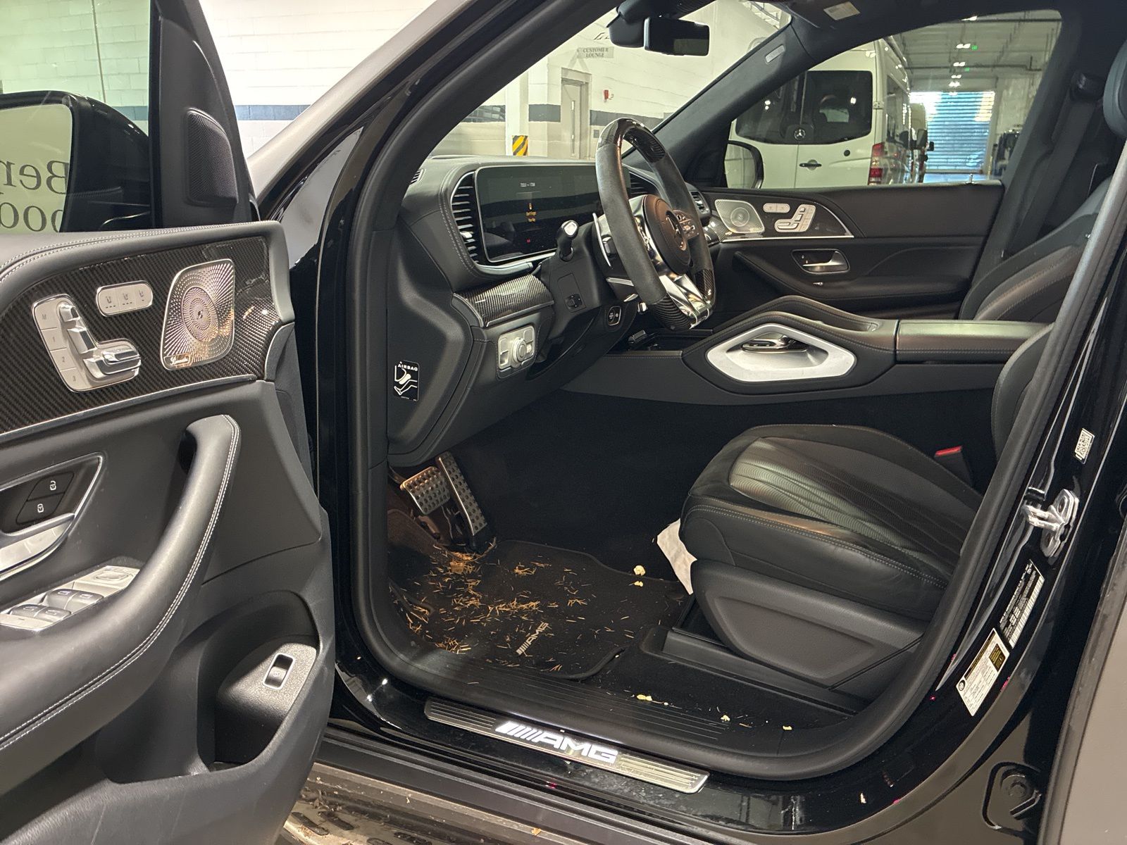 2023 Mercedes Benz GLS 63 AMG photo 4