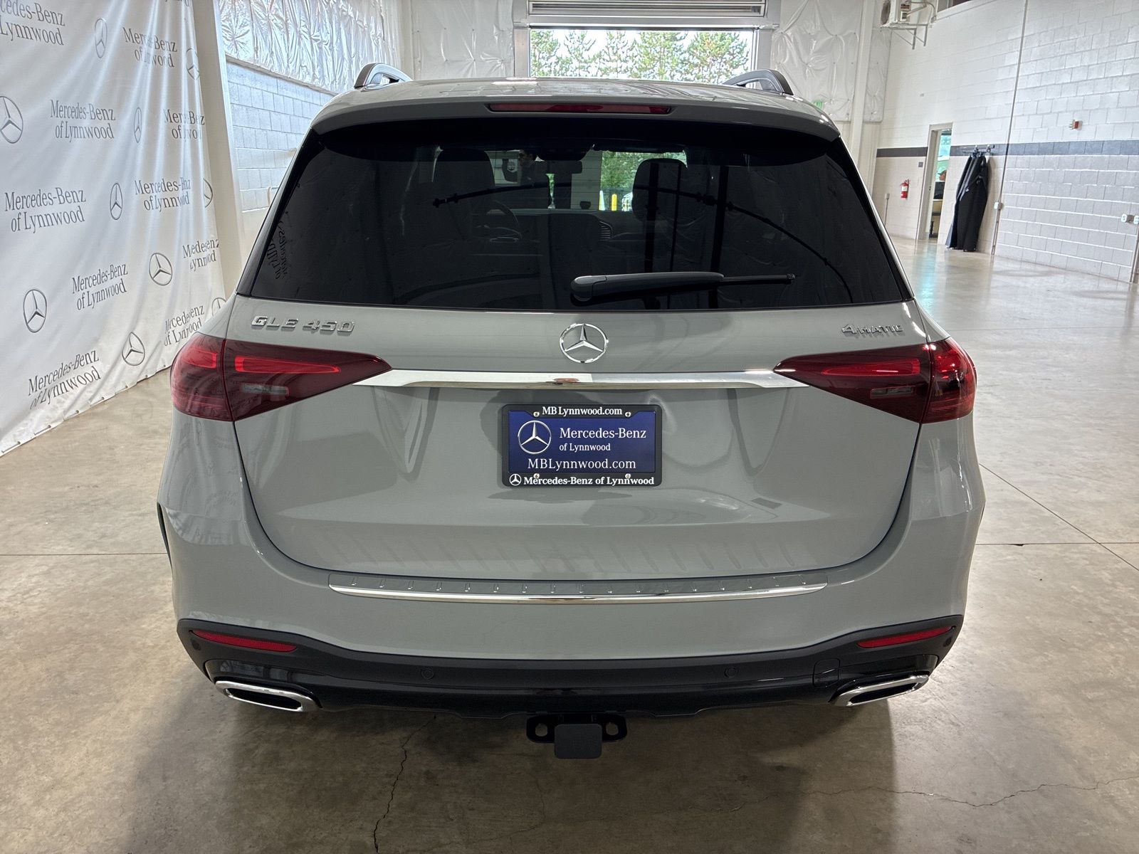 2026 Mercedes Benz GLE 450 4MATIC photo 4