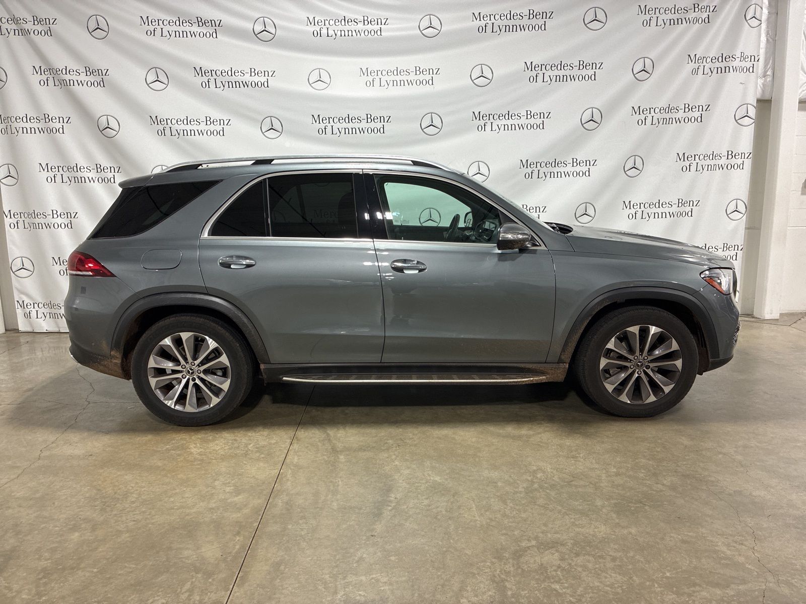 2022 Mercedes Benz GLE 350 4MATIC photo 3