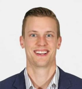 Staff member Stefan Halata from 51fdf7d30ba8