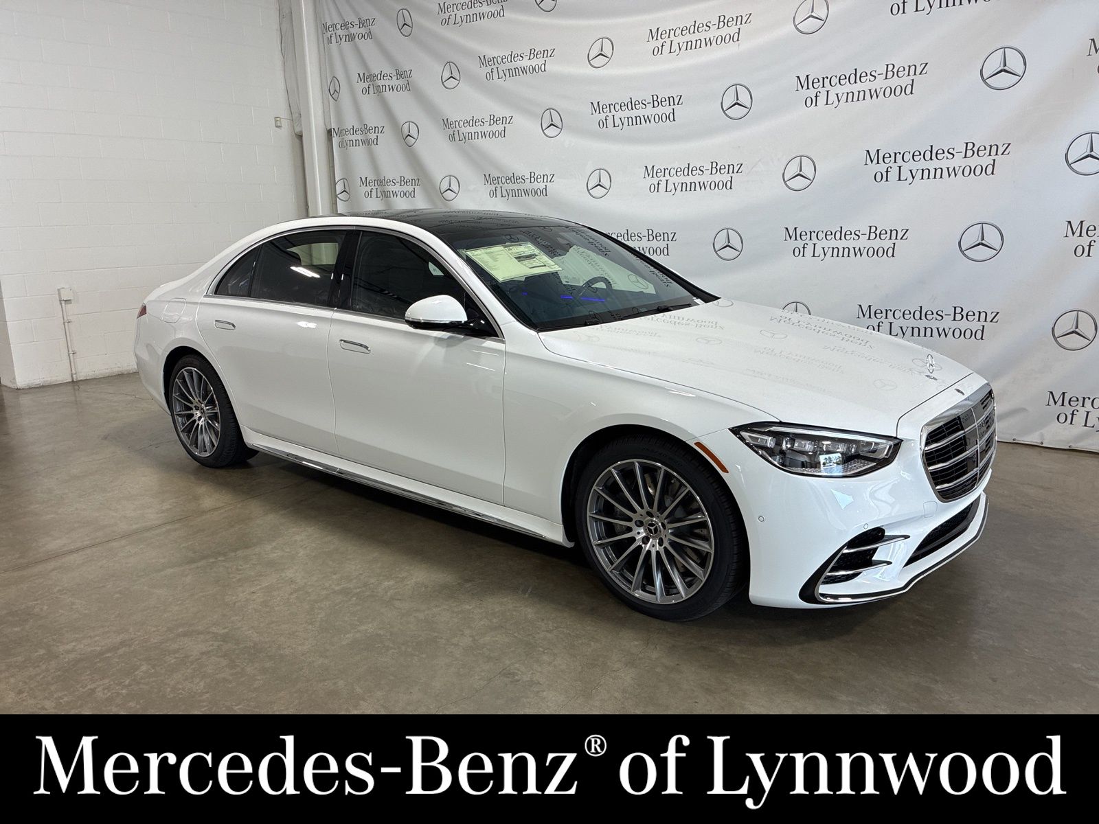 2026 Mercedes-Benz S-Class S 580's photo