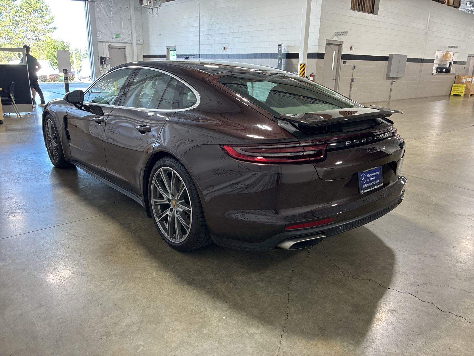 2020 Porsche Panamera 4 photo 4
