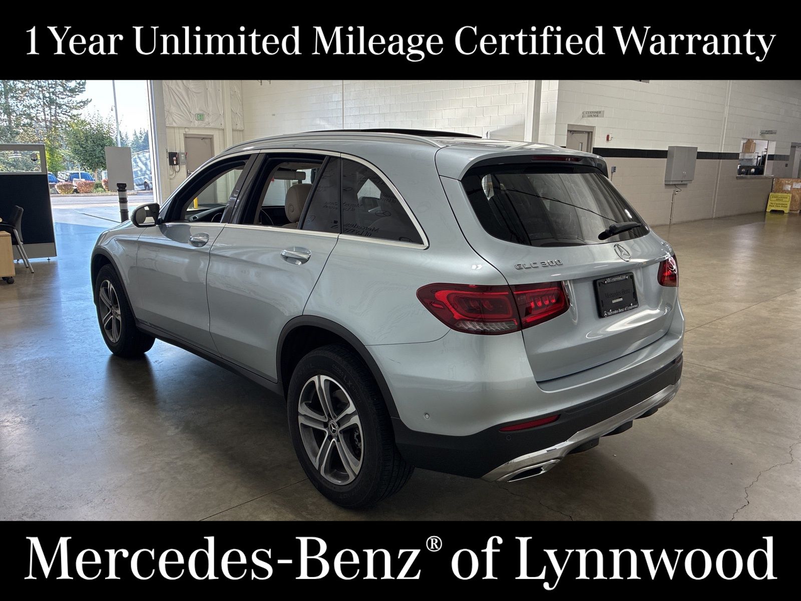 2022 Mercedes Benz GLC 300 4MATIC photo 2