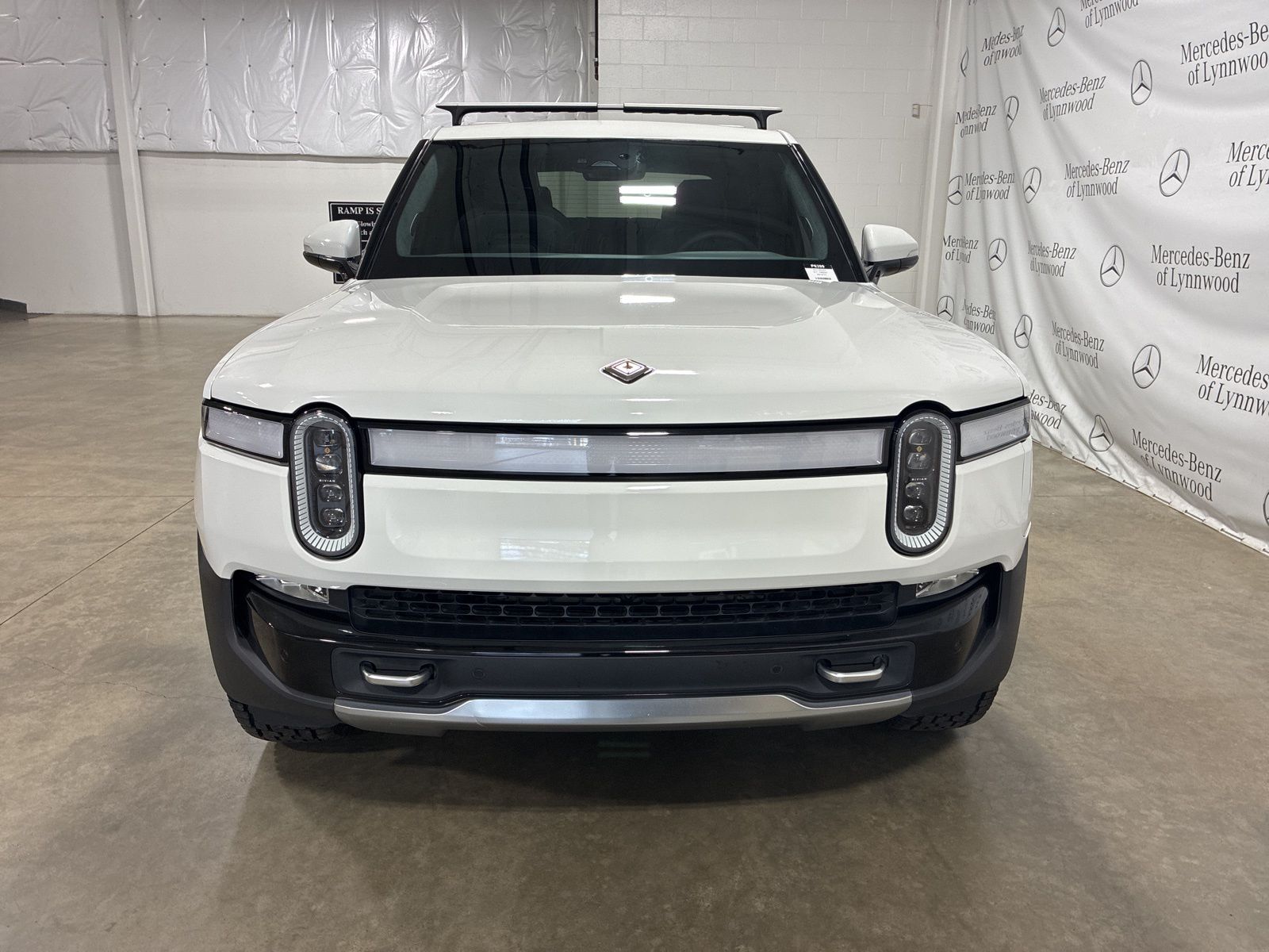 Used 2022 Rivian R1T Adventure with VIN 7FCTGAAA9NN010777 for sale in Lynnwood, WA