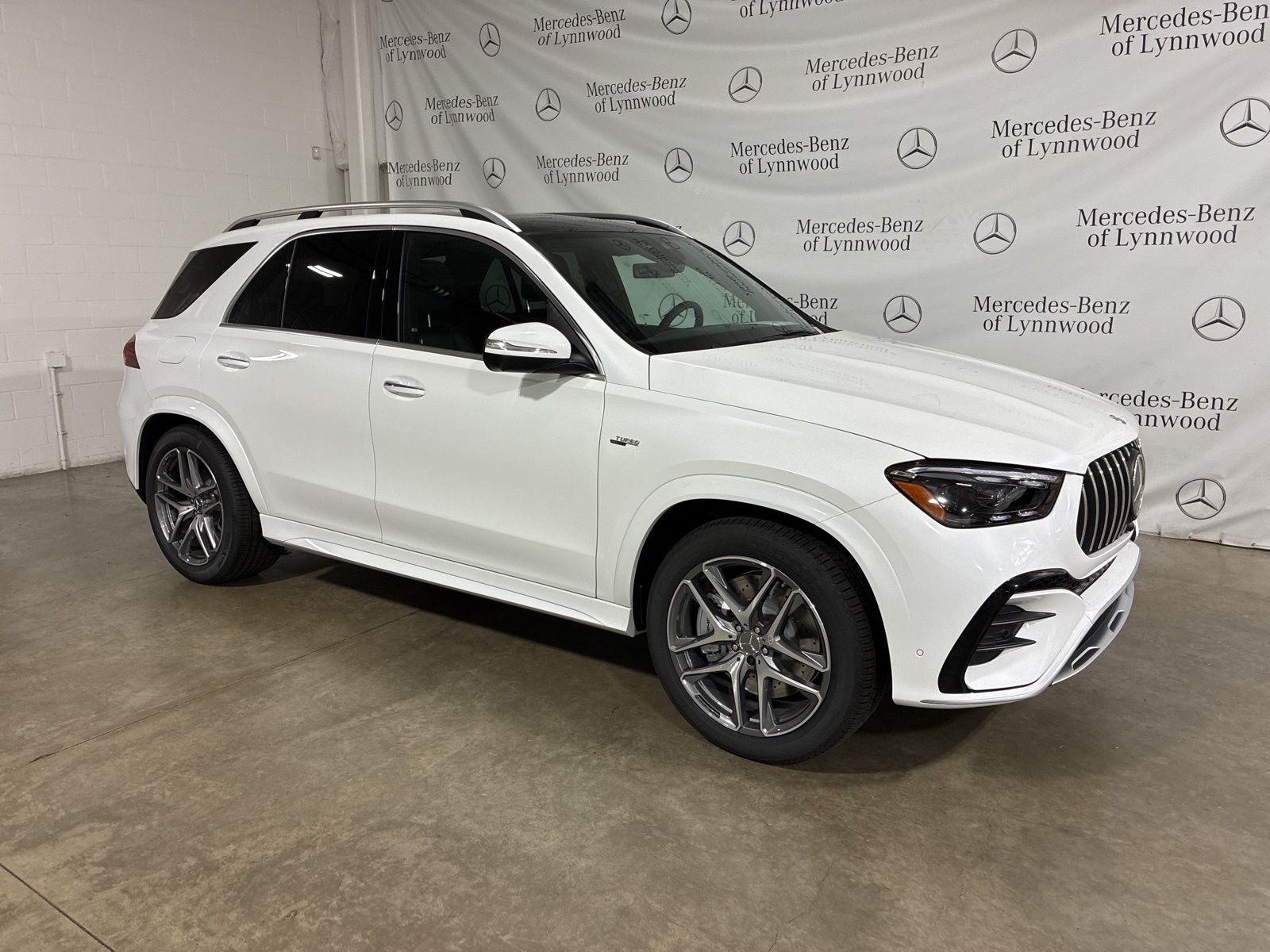 2026 Mercedes-Benz GLE AMG GLE 53 - Photo 9