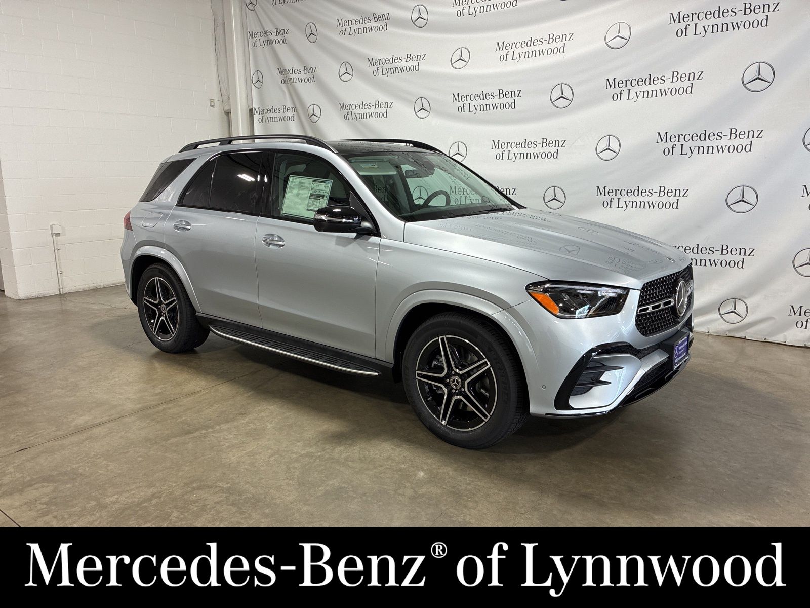 2026 Mercedes-Benz GLE GLE450's photo