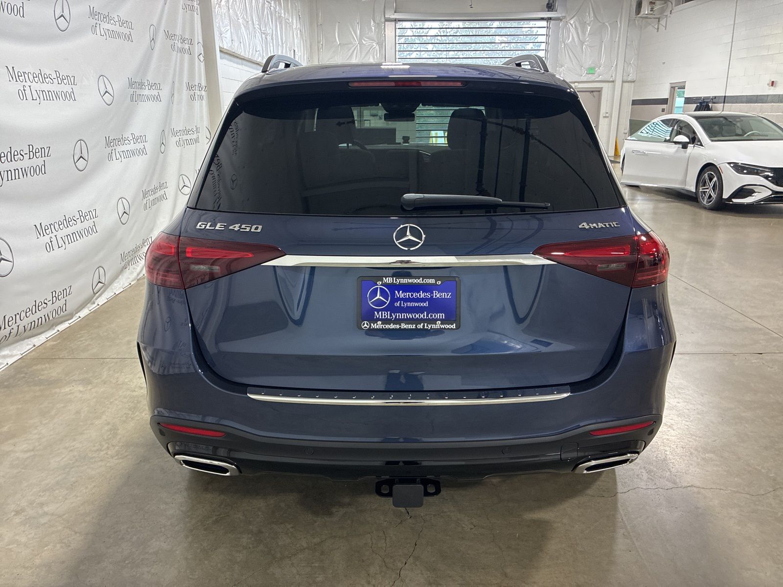 2026 Mercedes Benz GLE 450 4MATIC photo 4
