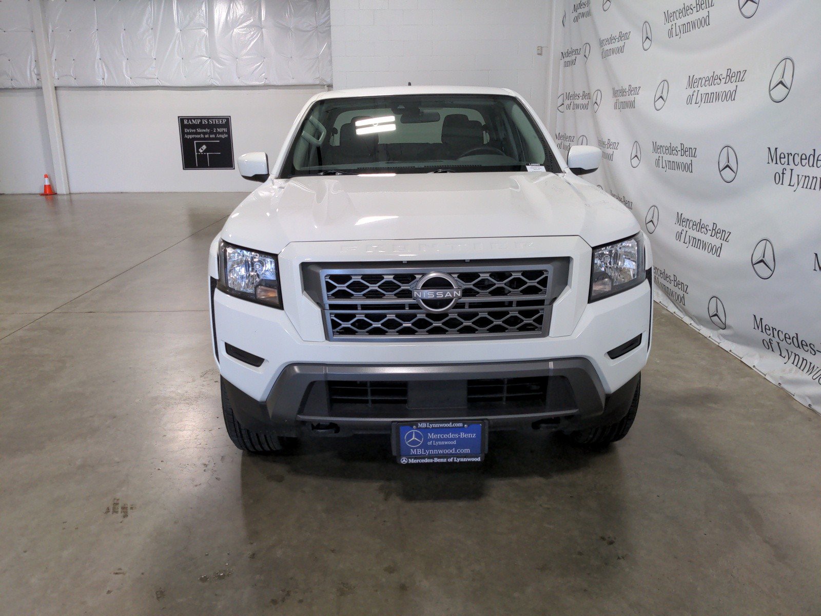 Used 2022 Nissan Frontier SV with VIN 1N6ED1EK6NN644779 for sale in Lynnwood, WA