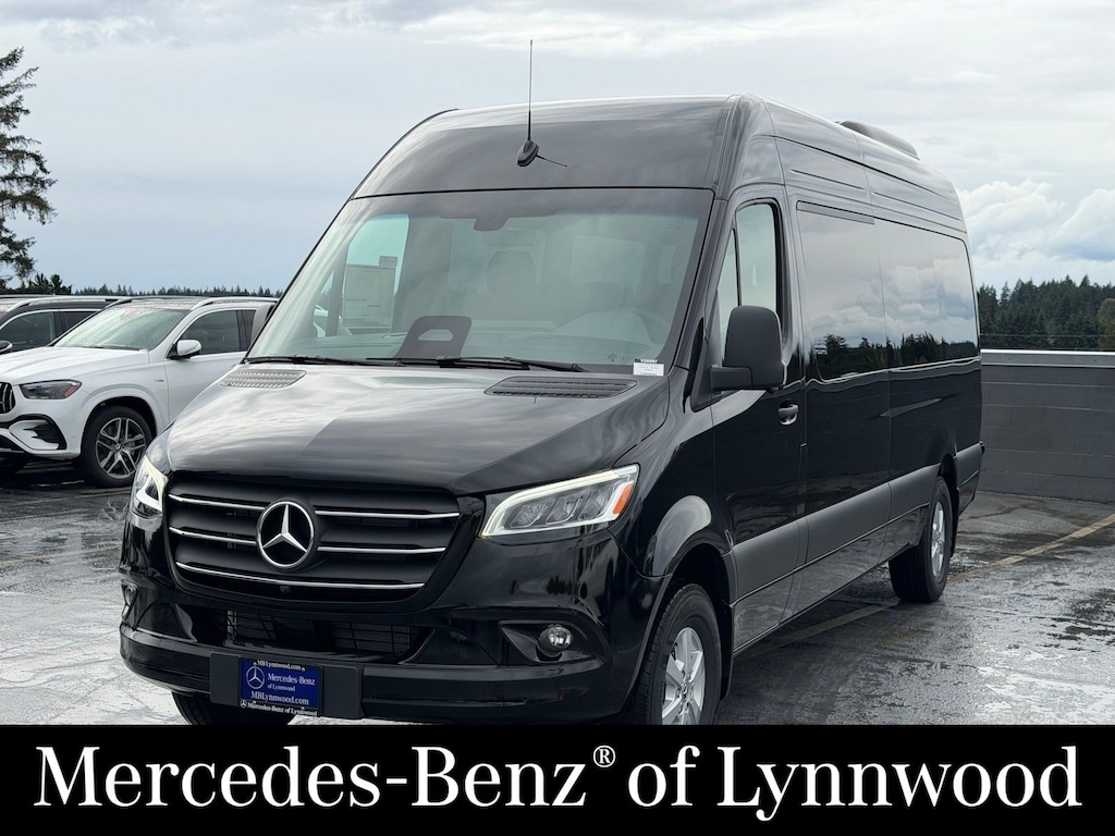 New 2026 Mercedes-Benz Sprinter 2500 Passenger 170 WB Minivan/Van