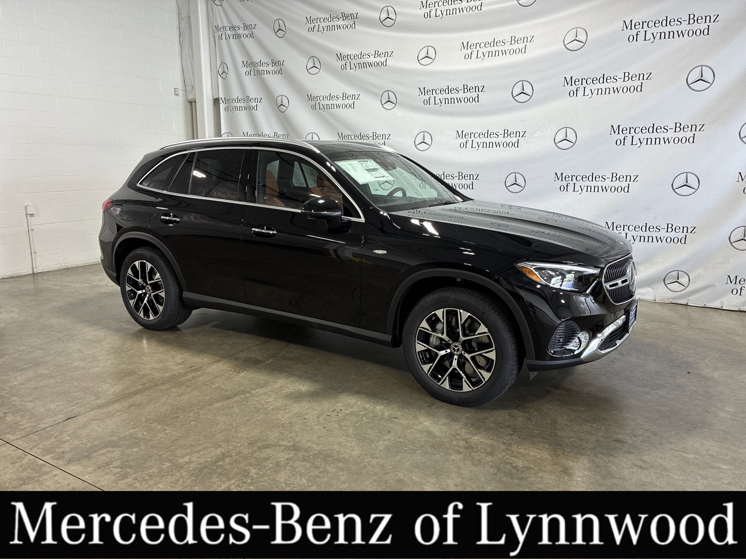 2025 Mercedes-Benz GLC