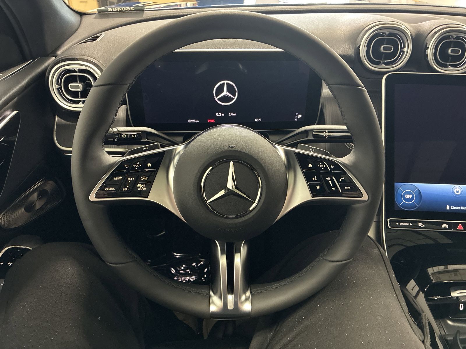 2025 Mercedes-Benz GLC Base - Photo 12