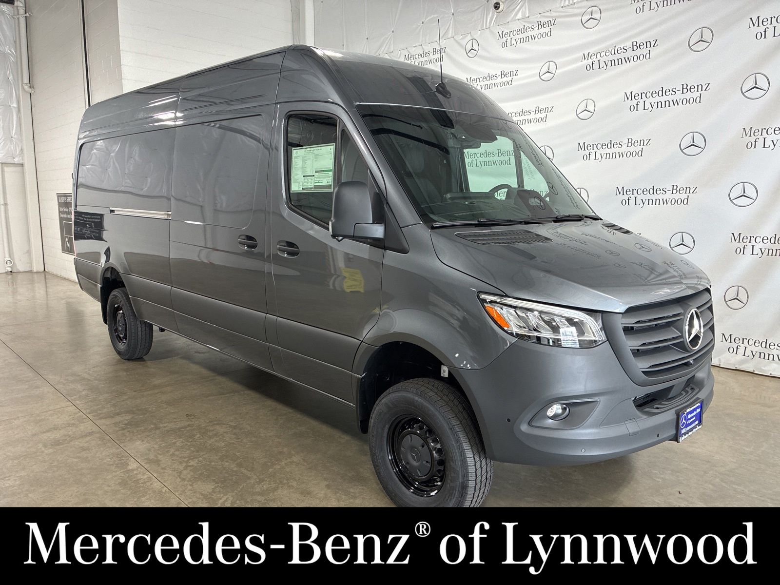 2026 Mercedes-Benz Sprinter 2500 170 WB HO High Roof AWD's photo