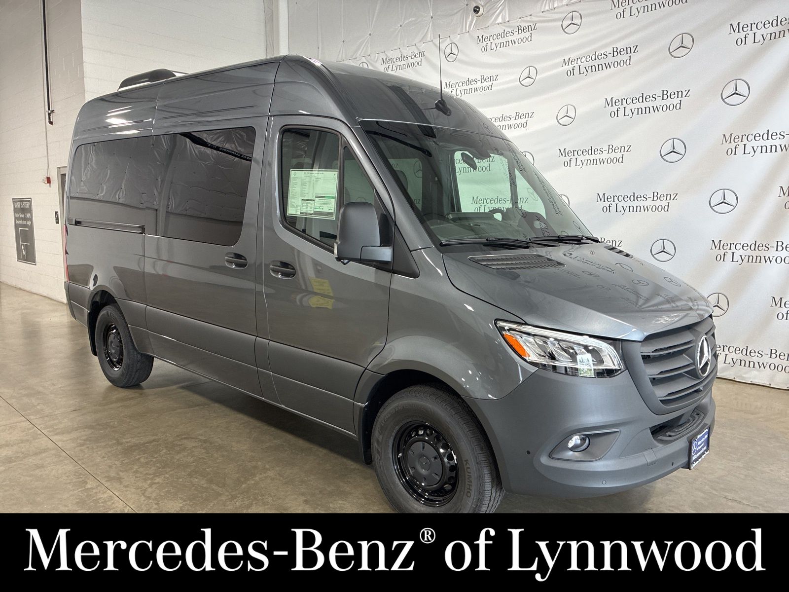 2025 Mercedes-Benz Sprinter Passenger Van Base's photo