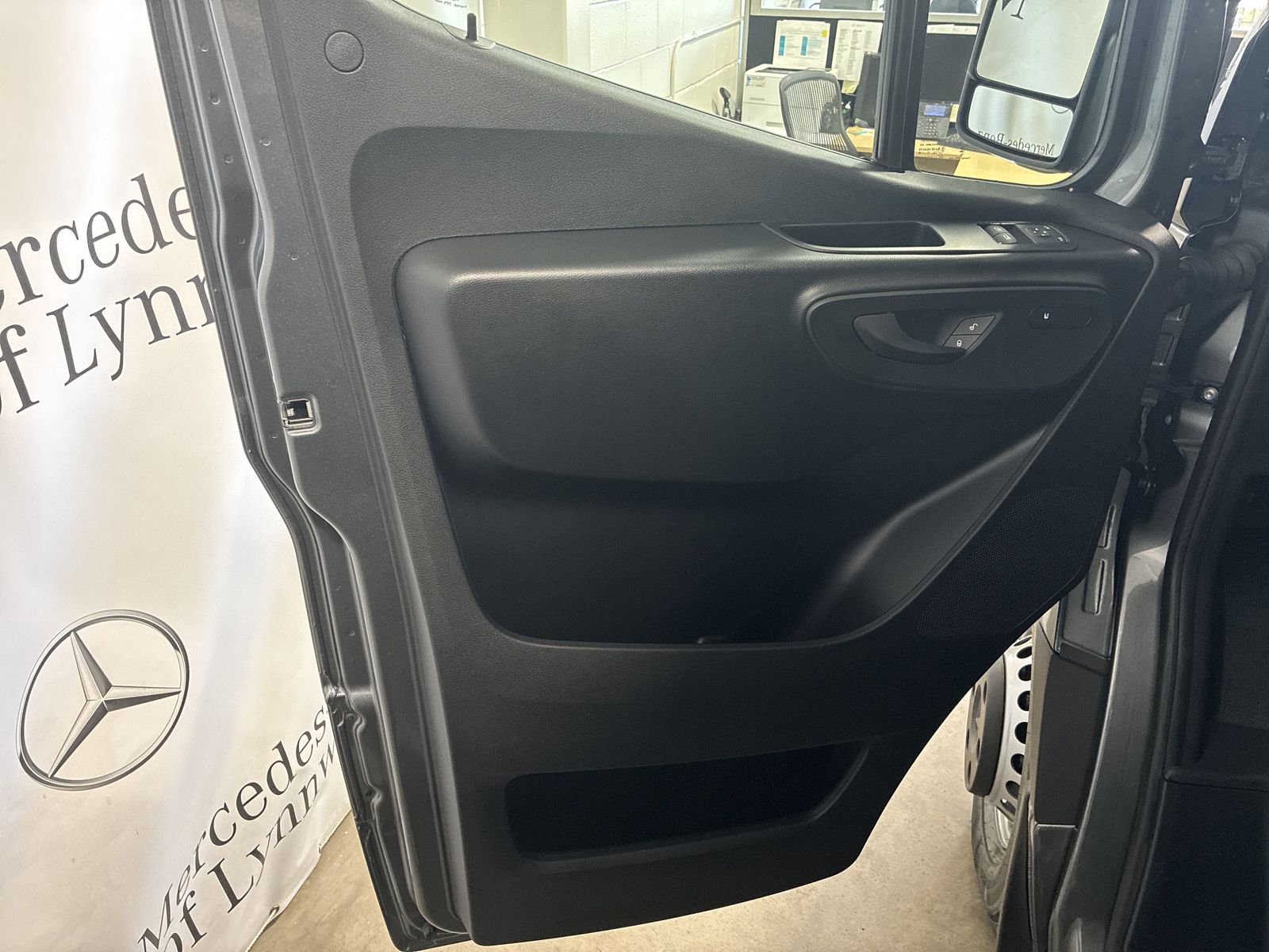 2025 Mercedes-Benz Sprinter Cargo Van Base - Photo 9