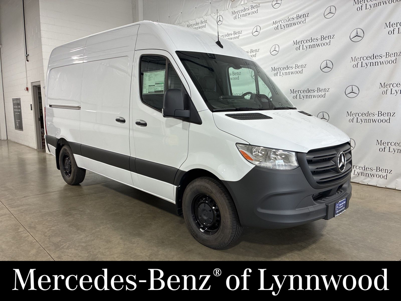 2025 Mercedes-Benz Sprinter Cargo Van Base's photo