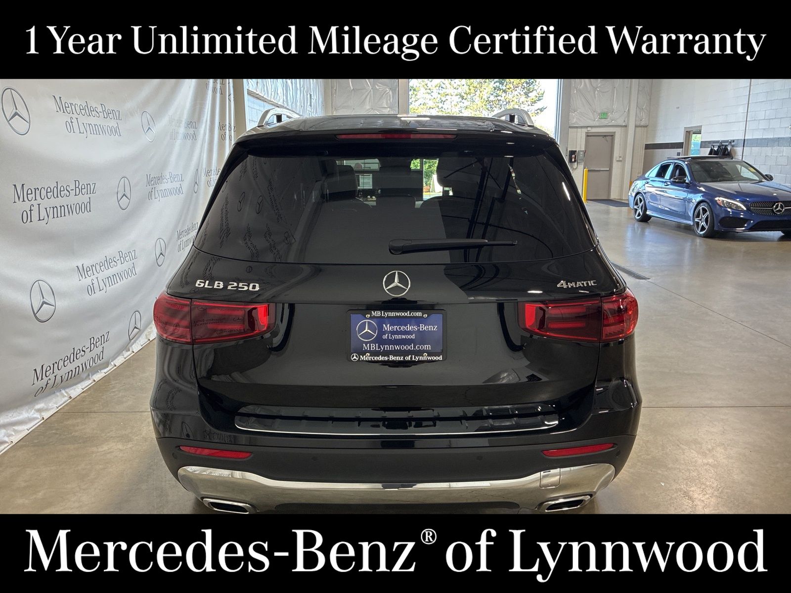 2025 Mercedes Benz GLB 250 4MATIC photo 2