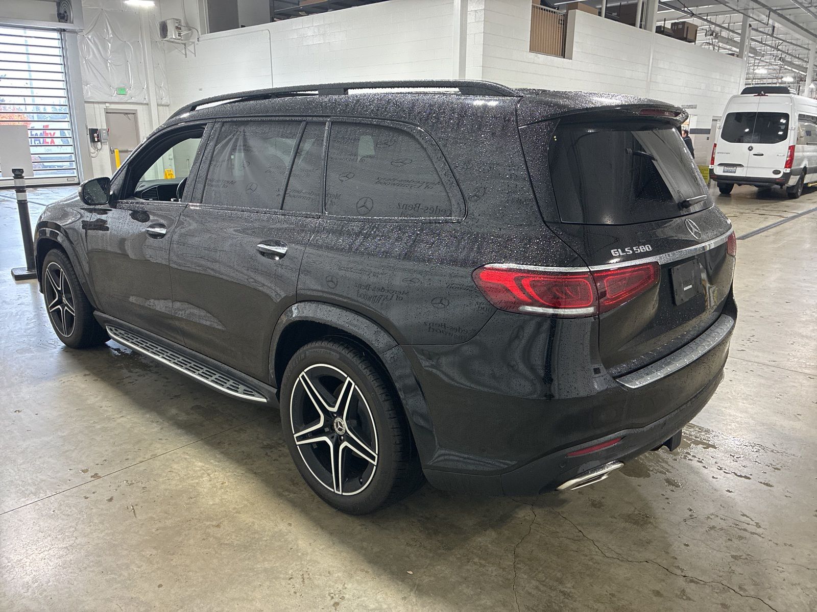 2023 Mercedes Benz GLS 580 4MATIC photo 3