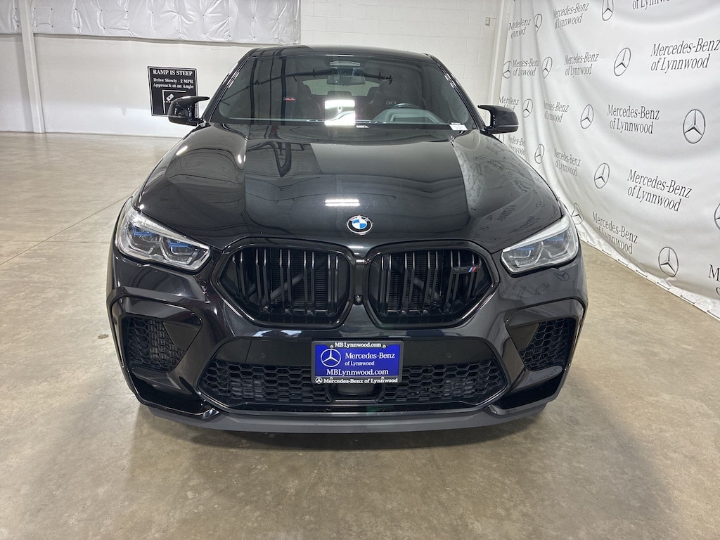 Used 2021 BMW X6 M M TwinPower Turbo V8 4.4L Engine SUV