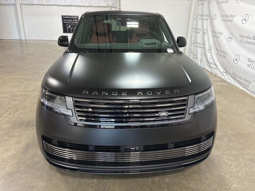 Used 2025 Land Rover Range Rover SV SUV