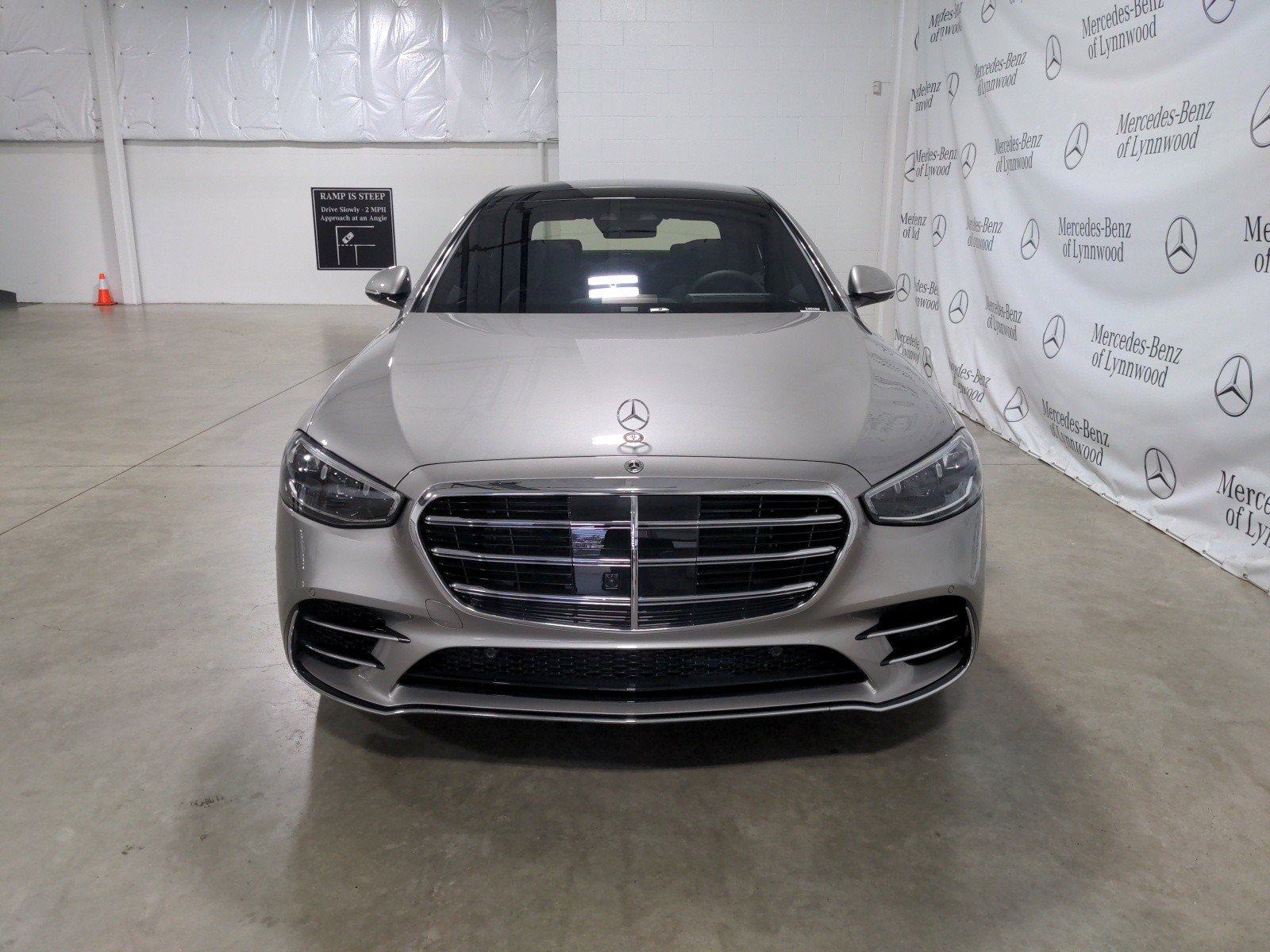 Used 2024 Mercedes-Benz S-Class S 580 with VIN W1K6G7GB9RA273862 for sale in Lynnwood, WA