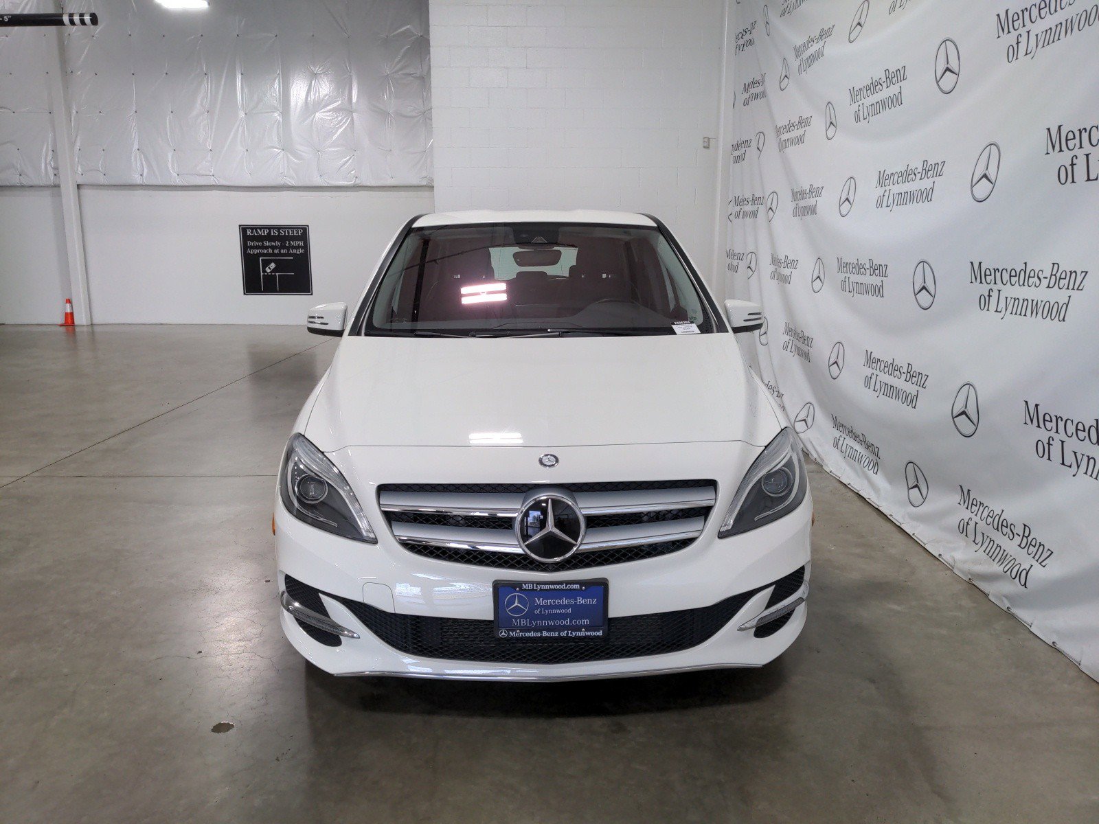 Used 2015 Mercedes-Benz B-Class  with VIN WDDVP9AB0FJ004466 for sale in Lynnwood, WA