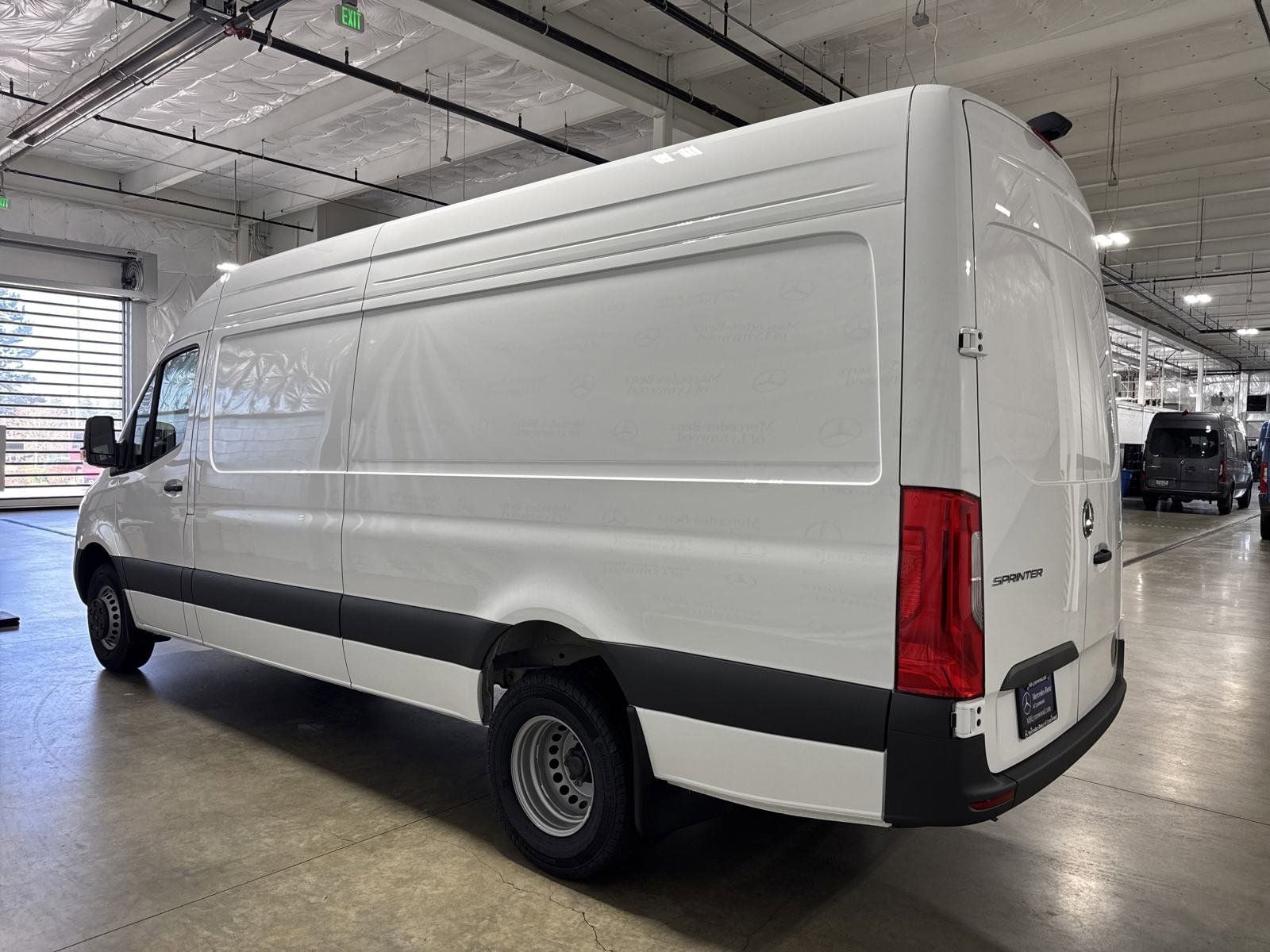 2025 Mercedes-Benz Sprinter Cargo Van Base - Photo 8