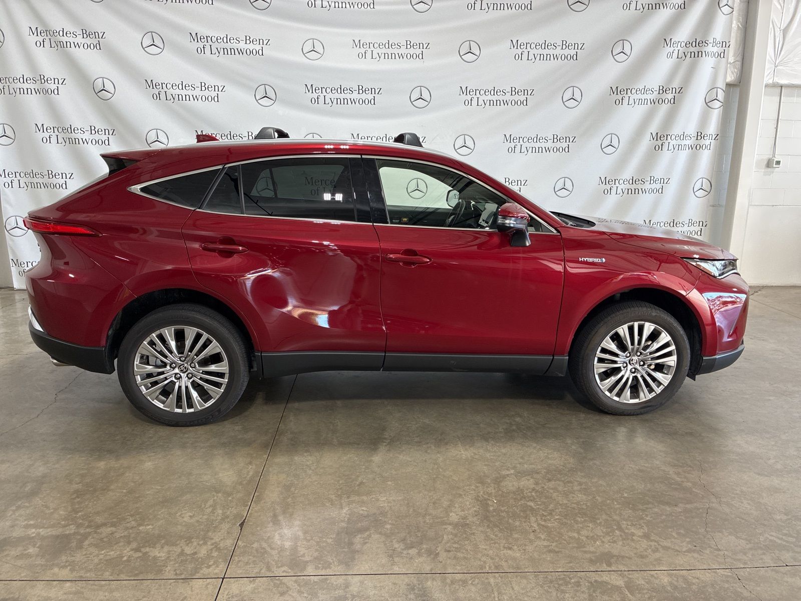 2021 Toyota Venza Limited photo 2