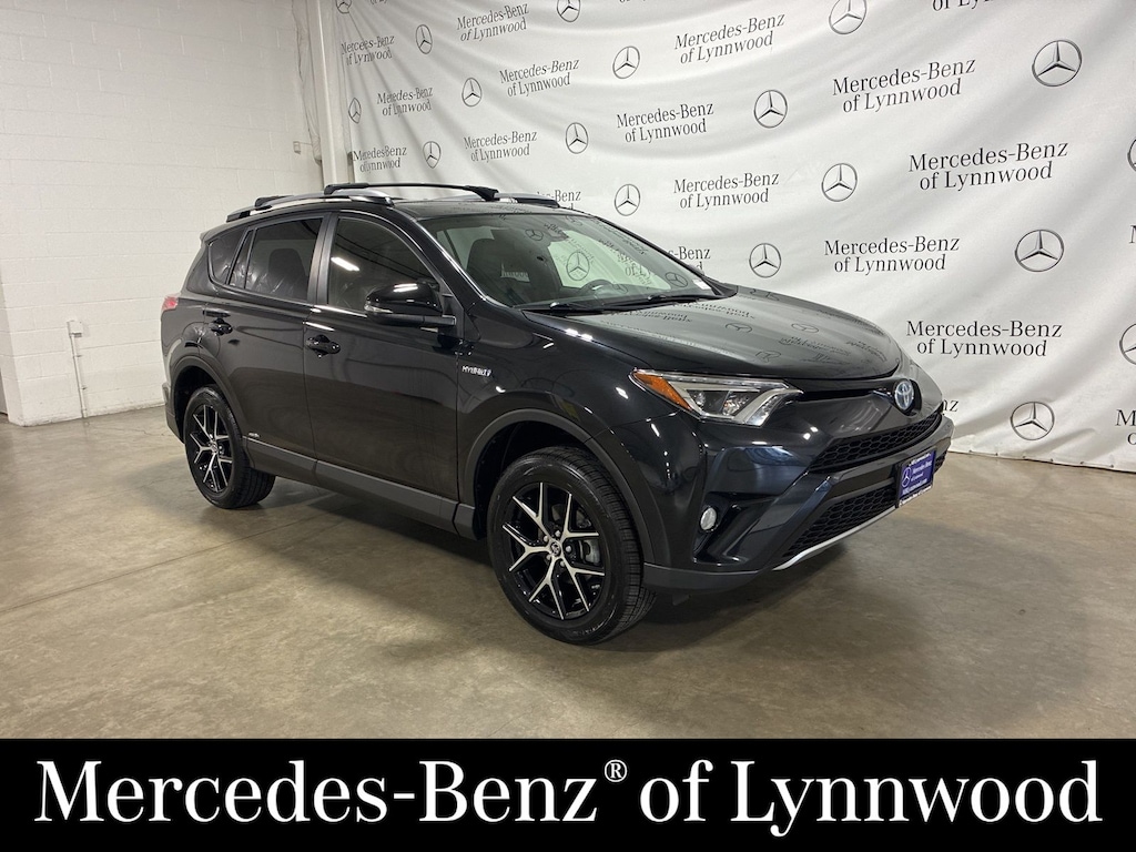 Used 2017 Toyota RAV4 Hybrid SE SUV