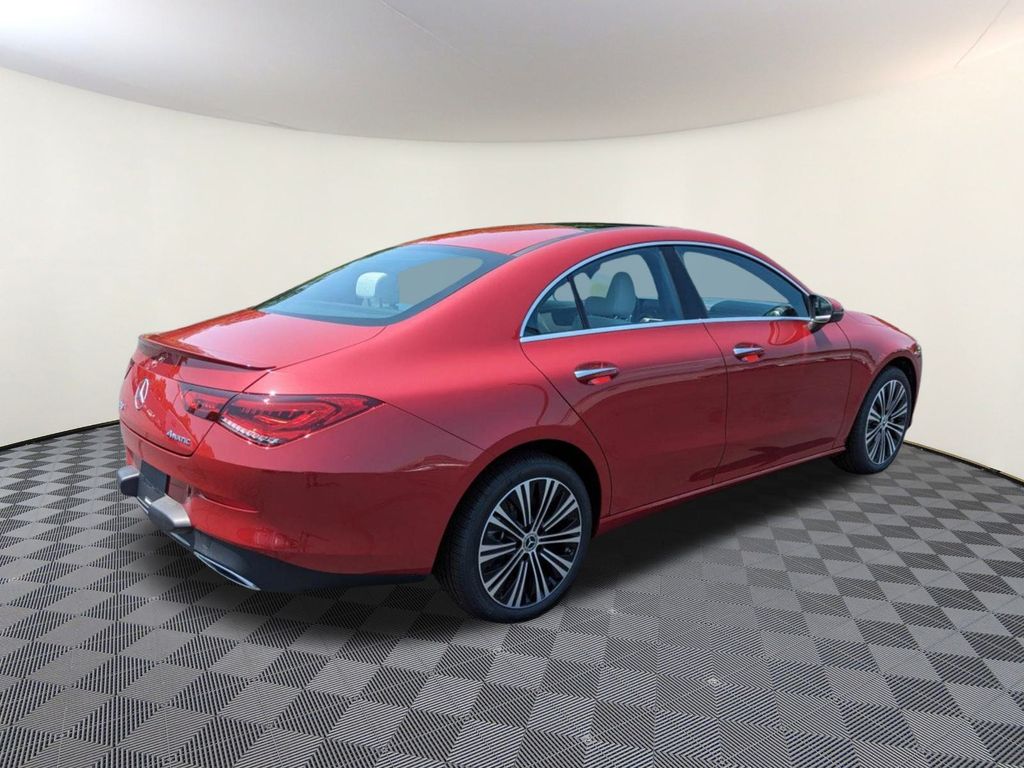 2023 Mercedes Benz CLA 250 4MATIC photo 3