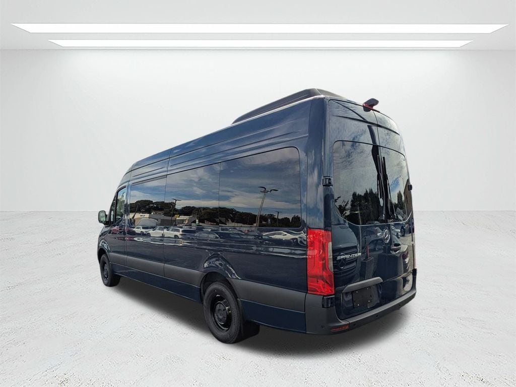 New 2025 Mercedes-Benz Sprinter 2500 High Roof 4-Cyl Diesel Minivan/Van