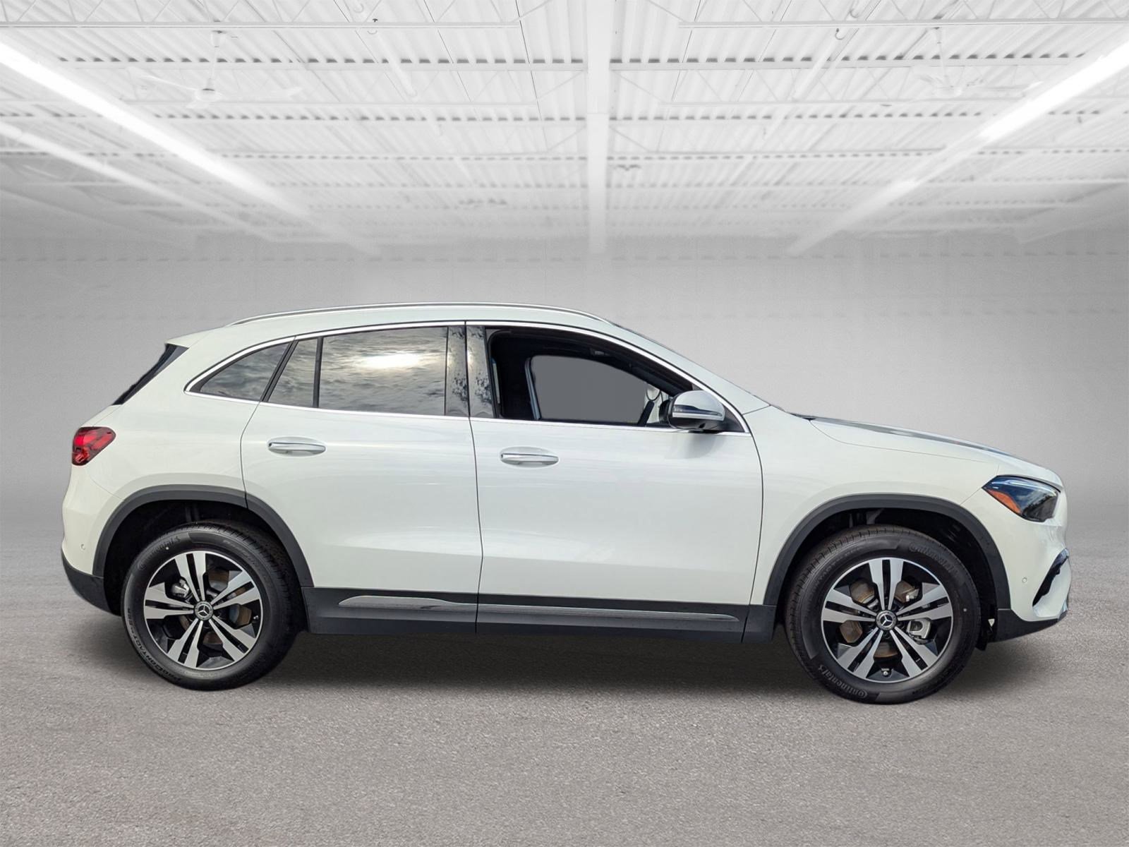 2026 Mercedes Benz GLA 250 4MATIC photo 2