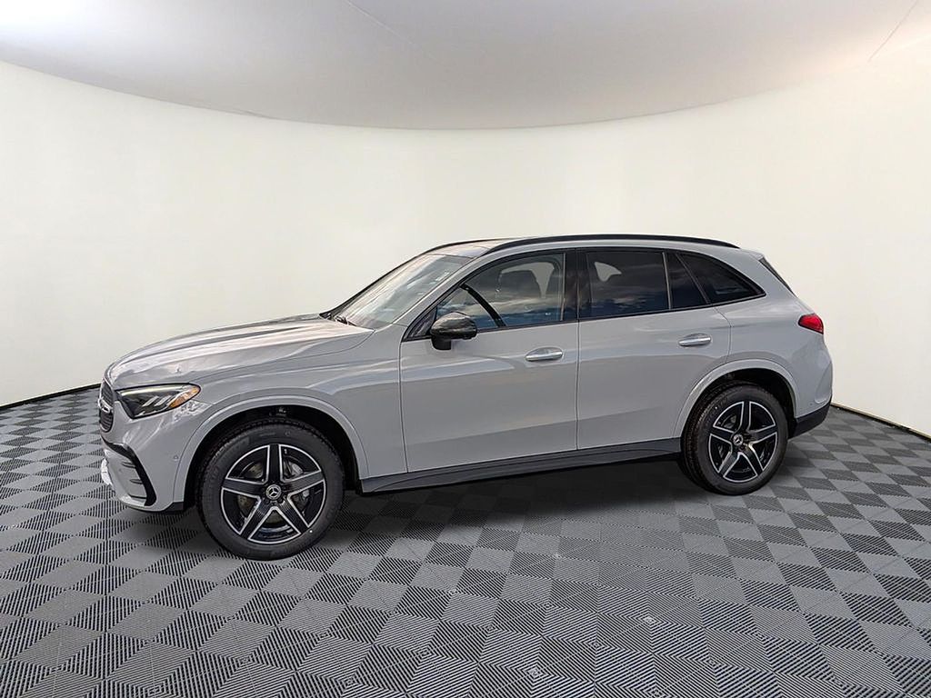 2026 Mercedes-Benz GLC Base