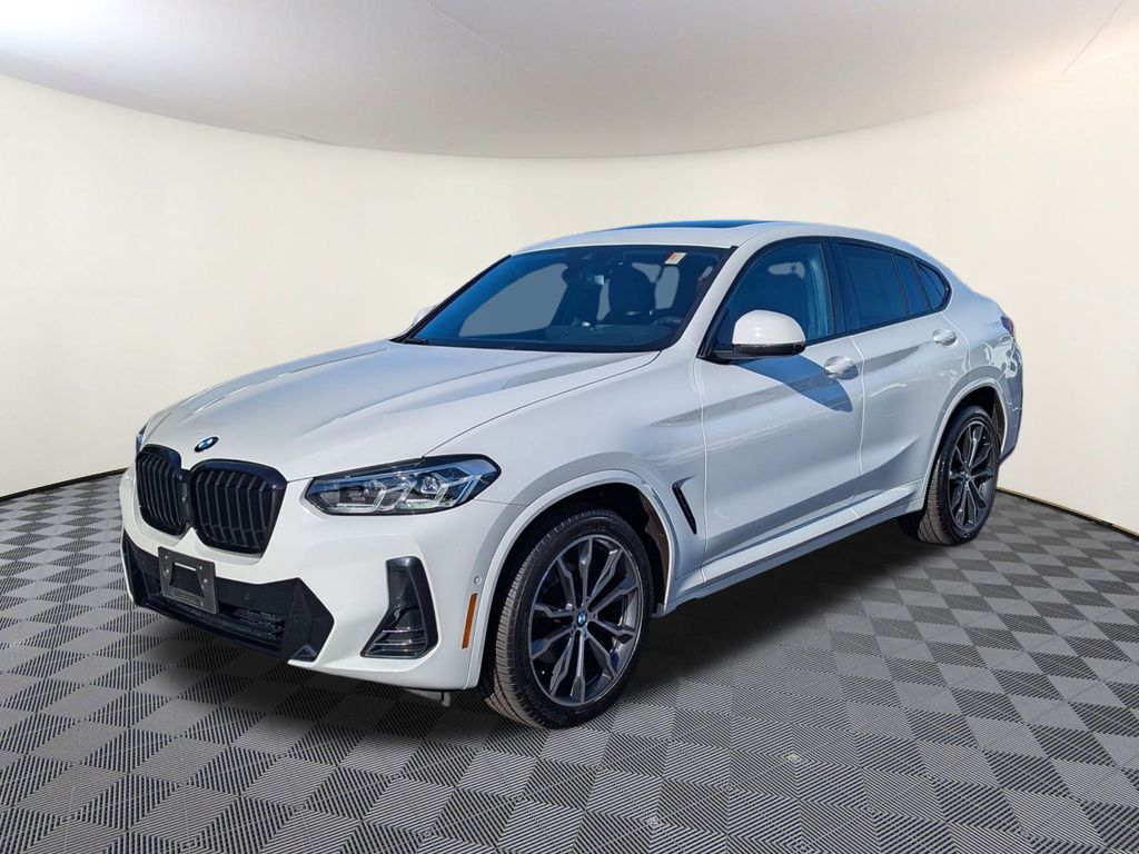 2022 BMW X4 30i's photo