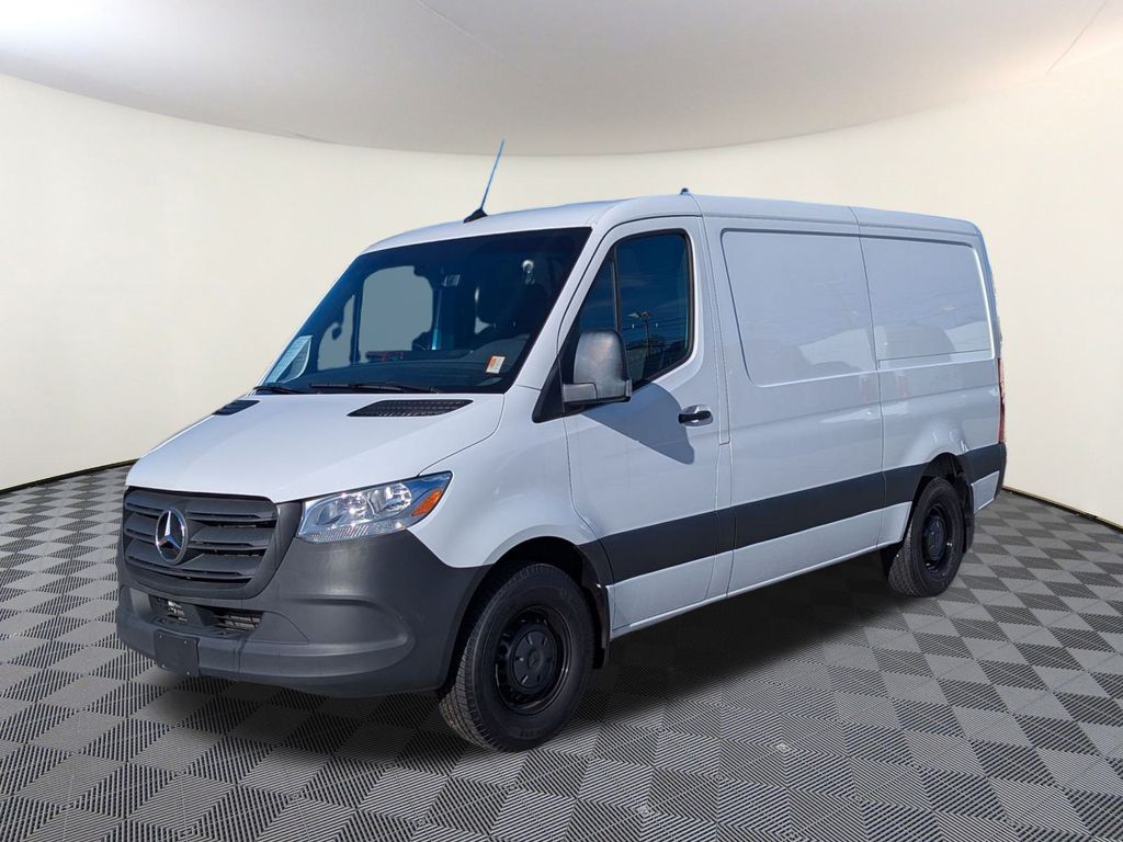 2024 Mercedes-Benz Sprinter Cargo Van Base's photo