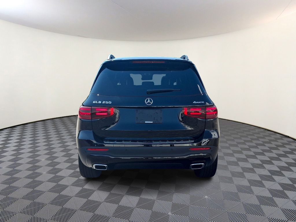 2026 Mercedes-Benz GLB GLB 250 - Photo 6