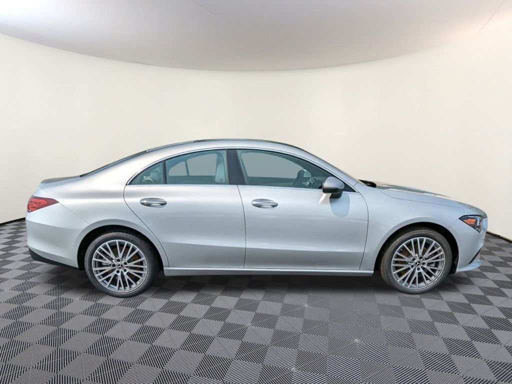 2023 Mercedes Benz CLA 250 4MATIC photo 2
